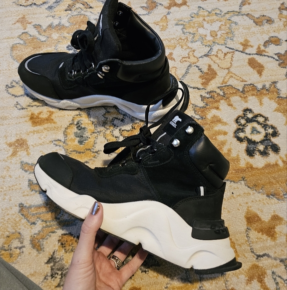 SOREL Kinetic RNEGD Conquest Waterproof Sneaker Black/White Size 9 - Picture 4 of 13